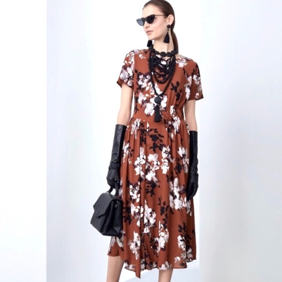 Simply Vera Vera Wang Dresses & Skirts - Simply Vera Wang Asymmetrical Floral Midi Dress